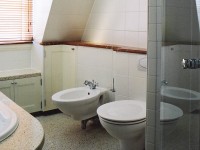badkamer-ontwerp-in-beperkte-beschikbare-ruimte