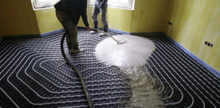 vloerverwarming-wordt-ingestort-in-anhydriet-dekvloer